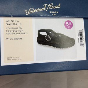 WOMENS ANNIKA PLATFORM FOOTBED SANDALS, NWT